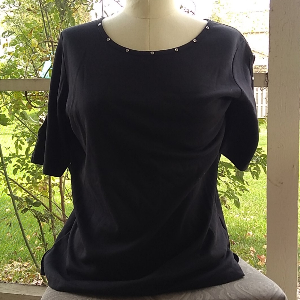 Quacker Factory bedazzled black ss top